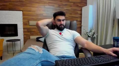 Snapshot of micahlane chatting on November 24, 2025, 5:29 am MicahLane online show from November 24, 2025, 5:29 am