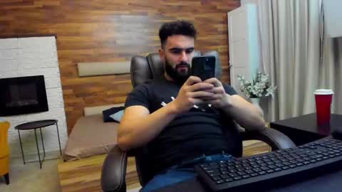 Snapshot of micahlane chatting on November 25, 2025, 5:07 am MicahLane online show from November 25, 2025, 5:07 am