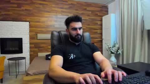 Snapshot of micahlane chatting on November 28, 2025, 6:05 am MicahLane online show from November 28, 2025, 6:05 am