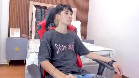 Michael online show from November 1, 2025, 9:06 pm