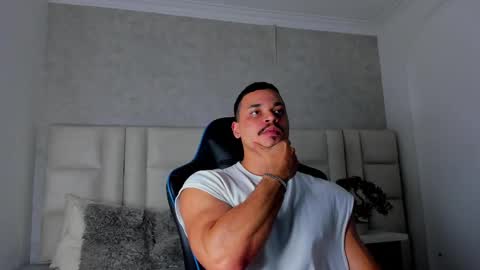 Michael online show from October 4, 2025, 5:38 am