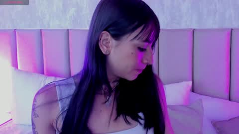 Snapshot of michaelwalkerr chatting on December 12, 2024, 1:43 am Michael Walkerr online show from December 12, 2024, 1:43 am