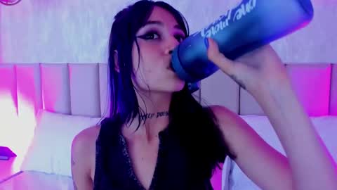 Snapshot of michaelwalkerr chatting on December 17, 2024, 1:29 am Michael Walkerr online show from December 17, 2024, 1:29 am