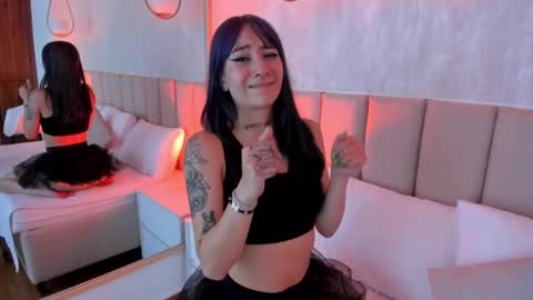 Snapshot of michaelwalkerr chatting on December 23, 2024, 10:55 pm Michael Walkerr online show from December 23, 2024, 10:55 pm