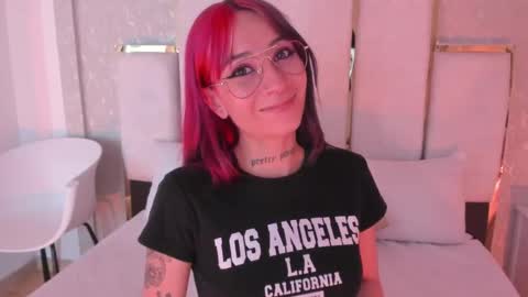 Snapshot of michaelwalkerr chatting on January 10, 2025, 6:28 pm Michael Walkerr online show from January 10, 2025, 6:28 pm