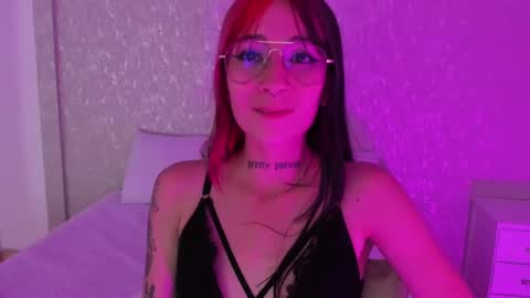 Snapshot of michaelwalkerr chatting on January 17, 2025, 1:47 am Michael Walkerr online show from January 17, 2025, 1:47 am