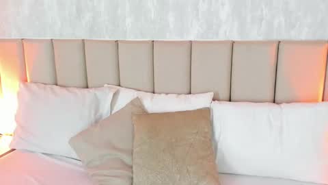 Snapshot of michaelwalkerr chatting on February 17, 2025, 7:10 pm Michael Walkerr online show from February 17, 2025, 7:10 pm