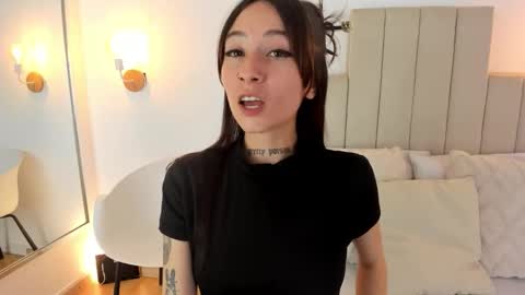 Snapshot of michaelwalkerr chatting on December 3, 2025, 7:23 pm Michael Walkerr online show from December 3, 2025, 7:23 pm