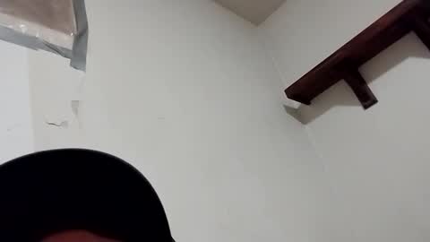 Snapshot of michalelambert2 chatting on October 27, 2025, 8:18 am michalelambert2 online show from October 27, 2025, 8:18 am