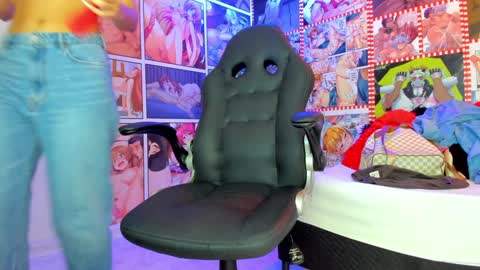 michel_lopez18 online show from December 24, 2024, 11:06 am