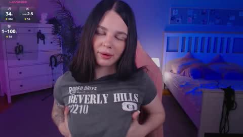 Snapshot of michela_fruet chatting on October 1, 2025, 1:11 am Kate online show from October 1, 2025, 1:11 am