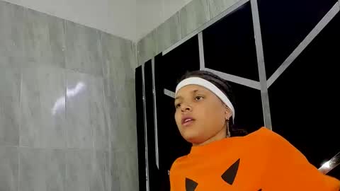 Snapshot of michell_rs chatting on February 5, 2025, 4:16 am michell_rs online show from February 5, 2025, 4:16 am