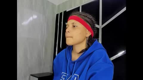 Snapshot of michell_rs chatting on February 12, 2025, 1:19 am michell_rs online show from February 12, 2025, 1:19 am