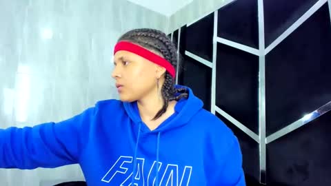 Snapshot of michell_rs chatting on February 14, 2025, 4:04 am michell_rs online show from February 14, 2025, 4:04 am