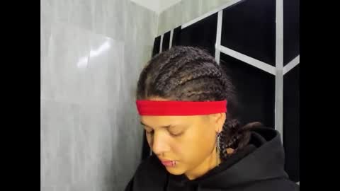 Snapshot of michell_rs chatting on March 11, 2025, 7:48 am michell_rs online show from March 11, 2025, 7:48 am