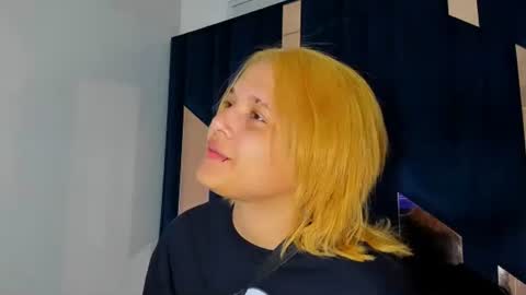 Snapshot of michell_rs chatting on September 21, 2025, 3:08 am michell_rs online show from September 21, 2025, 3:08 am