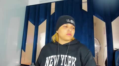 Snapshot of michell_rs chatting on October 30, 2025, 4:14 am michell_rs online show from October 30, 2025, 4:14 am