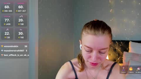 Snapshot of michelle_blond chatting on December 29, 2024, 11:29 am michelle_blond online show from December 29, 2024, 11:29 am