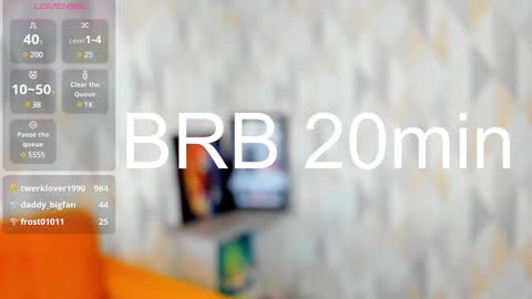 Snapshot of michelle_blond chatting on February 4, 2025, 10:00 am michelle_blond online show from February 4, 2025, 10:00 am