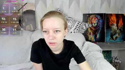 Snapshot of michelle_blond chatting on October 15, 2025, 9:20 am michelle_blond online show from October 15, 2025, 9:20 am