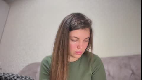 Snapshot of michelle_mir chatting on February 6, 2025, 4:58 pm Michelle online show from February 6, 2025, 4:58 pm