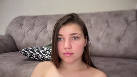 Snapshot of michelle_mir chatting on February 8, 2025, 12:28 am Michelle online show from February 8, 2025, 12:28 am