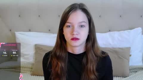 Snapshot of michelle_roux chatting on September 26, 2025, 11:25 am Michelle online show from September 26, 2025, 11:25 am