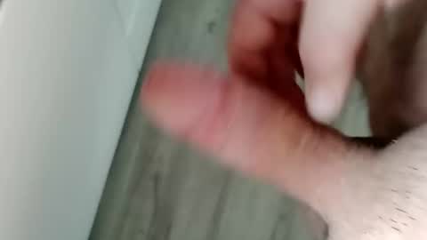 Snapshot of miciak18 chatting on December 10, 2024, 9:33 am miciak18 online show from December 10, 2024, 9:33 am