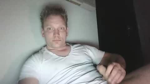 Snapshot of mickkxl chatting on January 30, 2025, 4:55 pm mickkxl online show from January 30, 2025, 4:55 pm