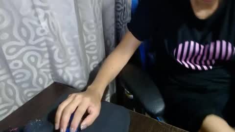 Snapshot of miculohot chatting on January 16, 2025, 2:30 am vanesa sexy online show from January 16, 2025, 2:30 am