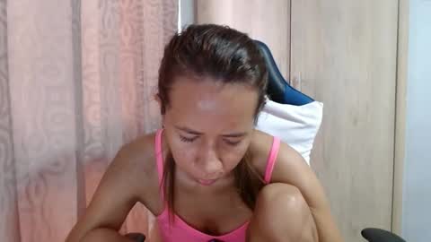 Snapshot of miculohot chatting on January 28, 2025, 11:28 am vanesa sexy online show from January 28, 2025, 11:28 am