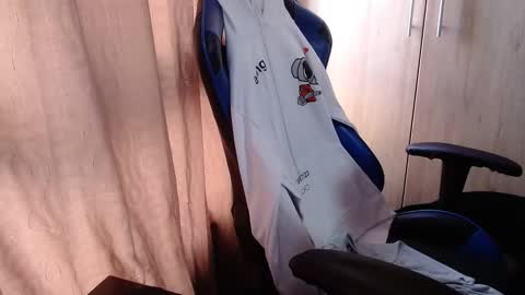 Snapshot of miculohot chatting on February 24, 2025, 12:26 pm vanesa sexy online show from February 24, 2025, 12:26 pm