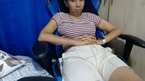 Snapshot of miculohot chatting on November 24, 2025, 12:32 am vanesa sexy online show from November 24, 2025, 12:32 am