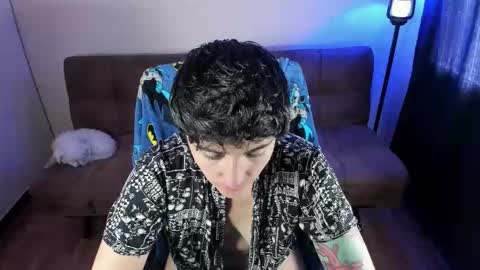 Snapshot of midnight07_ chatting on November 4, 2025, 3:22 pm Blue online show from November 4, 2025, 3:22 pm