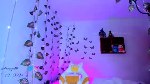 Snapshot of midnight_angell chatting on December 4, 2024, 5:49 am       online show from December 4, 2024, 5:49 am