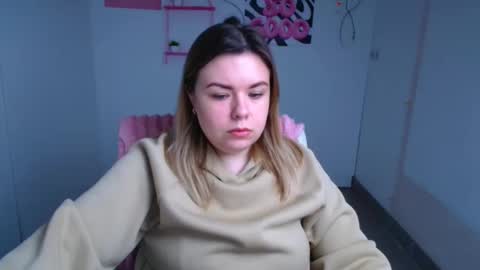 Snapshot of midnightmariana chatting on November 23, 2025, 6:35 am Mariana online show from November 23, 2025, 6:35 am