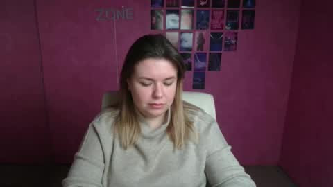 Snapshot of midnightmariana chatting on November 24, 2025, 6:35 am Mariana online show from November 24, 2025, 6:35 am