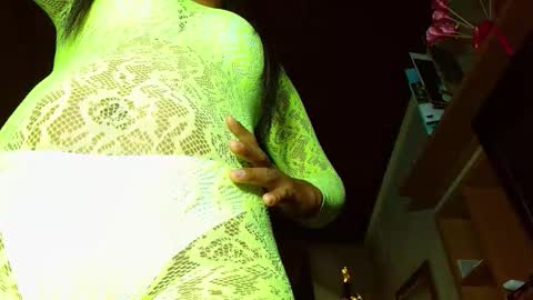 mielsquirt online show from December 2, 2025, 8:19 am