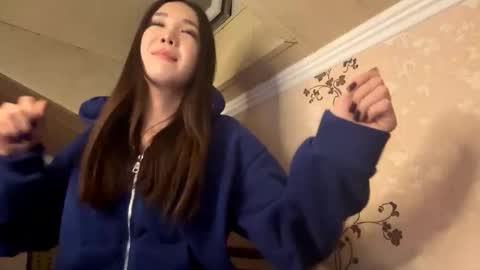 Snapshot of migdaliafenlon chatting on September 26, 2025, 1:48 pm Nova online show from September 26, 2025, 1:48 pm