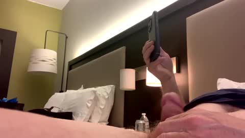 miggie001 online show from January 26, 2025, 2:35 am