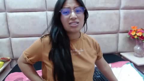 Snapshot of miha_smith chatting on January 5, 2025, 2:49 am Miha online show from January 5, 2025, 2:49 am