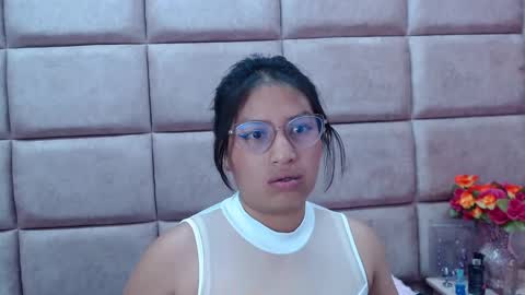 Snapshot of miha_smith chatting on January 9, 2025, 12:52 pm Miha online show from January 9, 2025, 12:52 pm