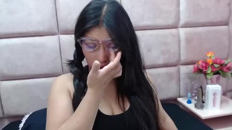 Snapshot of miha_smith chatting on January 11, 2025, 2:52 am Miha online show from January 11, 2025, 2:52 am