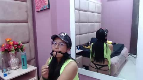 Snapshot of miha_smith chatting on January 12, 2025, 9:51 am Miha online show from January 12, 2025, 9:51 am