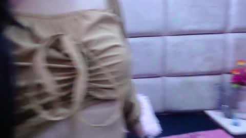 Snapshot of miha_smith chatting on January 16, 2025, 2:51 am Miha online show from January 16, 2025, 2:51 am