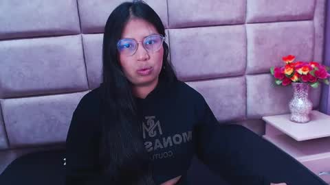 Snapshot of miha_smith chatting on February 6, 2025, 2:44 am Miha online show from February 6, 2025, 2:44 am