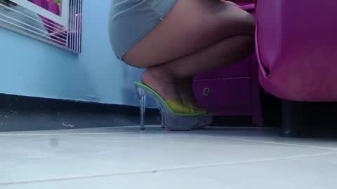 Snapshot of miha_smith chatting on March 7, 2025, 11:49 pm Miha online show from March 7, 2025, 11:49 pm