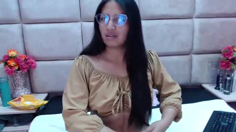 Snapshot of miha_smith chatting on March 11, 2025, 2:54 am Miha online show from March 11, 2025, 2:54 am