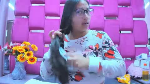 Snapshot of miha_smith chatting on November 16, 2025, 4:07 am Miha online show from November 16, 2025, 4:07 am