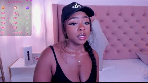 Miia Schwarz  online show from January 14, 2025, 1:36 am